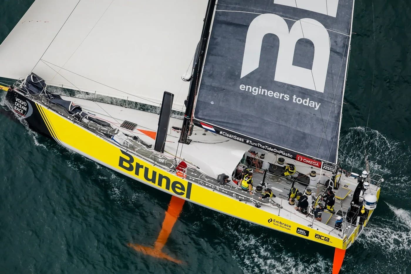 Leggerezza e Prestazioni in Regata